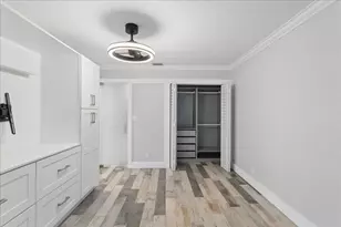 1070 NW 53rd St, Lighthouse Point, FL 33064 - Photo 11