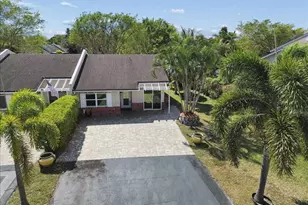 1070 NW 53rd St, Lighthouse Point, FL 33064 - Photo 17