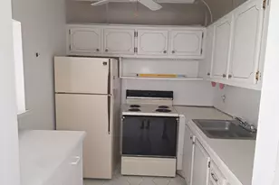 72 Ashby B, Deerfield Beach, FL 33442 - Photo 13