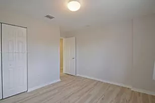 6030 SW 19th Pl, North Lauderdale, FL 33068 - Photo 11