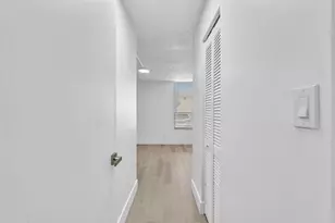 7175 Orange Dr, Davie, FL 33314 - Photo 37