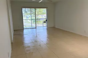 5515 N Lakewood Cir, Margate, FL 33063 - Photo 7