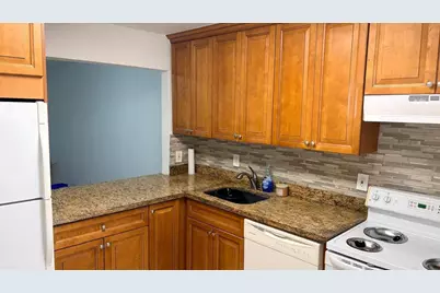 5515 N Lakewood Circle #122, Margate, FL 33063 - Photo 5