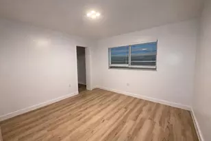 5525 SW 41st St, Pembroke Pines, FL 33023 - Photo 5