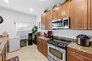 186 Lake Monterey Cir, Boynton Beach, FL 33426 - Photo 15