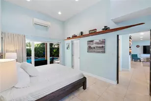 2716 NE 10th Terrace, Wilton Manors, FL 33334 - Photo 11