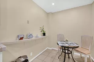 4400 Hillcrest Dr, Hollywood, FL 33021 - Photo 37