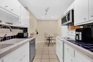 4400 Hillcrest Dr, Hollywood, FL 33021 - Photo 35