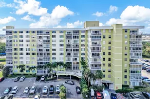 4400 Hillcrest Dr, Hollywood, FL 33021 - Photo 53