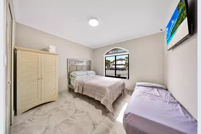 1170 SW 85th Court, Miami, FL 33144 - Photo 11