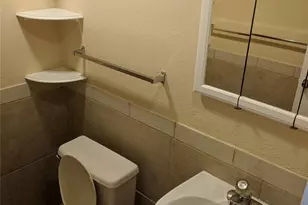 1250 NE 125th St, Miami, FL 33161 - Photo 25