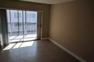 1250 NE 125th St, Miami, FL 33161 - Photo 5