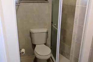 1250 NE 125th St, Miami, FL 33161 - Photo 13