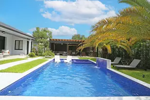 1828 NW 140th Terrace, Pembroke Pines, FL 33028 - Photo 35