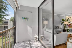 5250 Las Verdes Cir, Delray Beach, FL 33484 - Photo 29