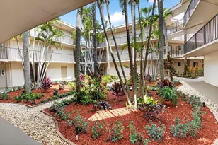 5250 Las Verdes Cir, Delray Beach, FL 33484 - Photo 57