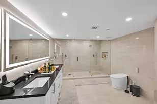 19667 Turnberry Way, Miami, FL 33180 - Photo 21