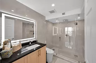 19667 Turnberry Way, Miami, FL 33180 - Photo 27