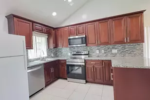 2652 Riverside Dr, Coral Springs, FL 33065 - Photo 5