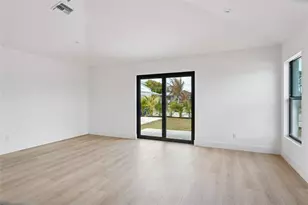 5048 SE Alicia St, Stuart, FL 34997 - Photo 13