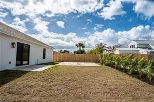 5048 SE Alicia St, Stuart, FL 34997 - Photo 29