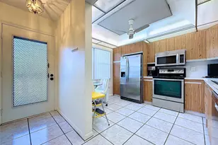 3102 Portofino Point, Pompano Beach, FL 33066 - Photo 9