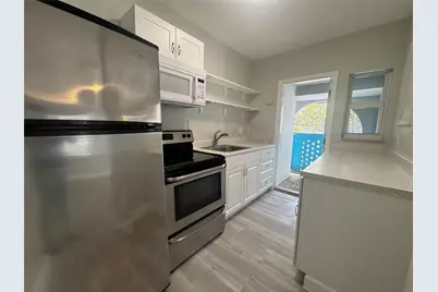 828 NE 17th Avenue #1, Fort Lauderdale, FL 33304 - Photo 1