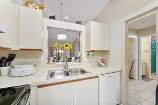 3100 NW 46th St, Oakland Park, FL 33309 - Photo 9