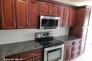 8336 NW 37th Pl, Sunrise, FL 33351 - Photo 3