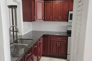 8336 NW 37th Pl, Sunrise, FL 33351 - Photo 9