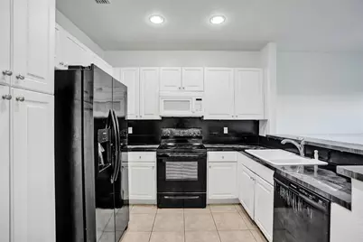 3313 NW 29th Court, Lauderdale Lakes, FL 33311 - Photo 5