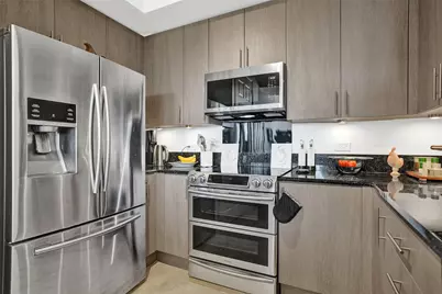 2601 NE 14th Avenue #401, Wilton Manors, FL 33334 - Photo 3