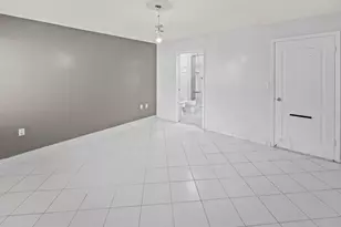 2597 W 73rd Pl, Hialeah, FL 33016 - Photo 15