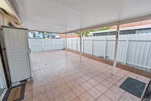 2597 W 73rd Pl, Hialeah, FL 33016 - Photo 37