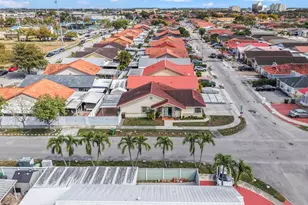 2597 W 73rd Pl, Hialeah, FL 33016 - Photo 13