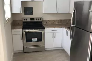 1575 SW 2nd St, Miami, FL 33135 - Photo 5