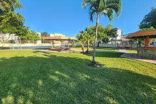 4141 NW 44th Ave, Lauderdale Lakes, FL 33319 - Photo 31