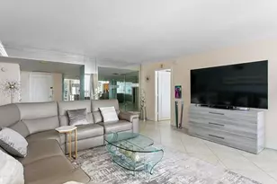 1010 S Ocean Blvd, Pompano Beach, FL 33062 - Photo 3