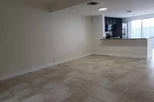 89 SW 3rd St, Pompano Beach, FL 33060 - Photo 5