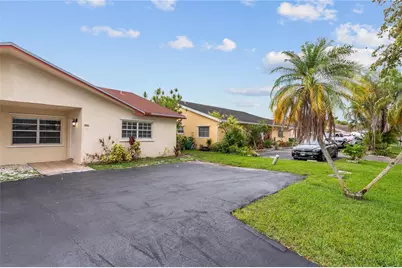 7656 NW 73rd Terrace, Tamarac, FL 33321 - Photo 1