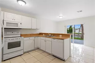 7656 NW 73rd Terrace, Tamarac, FL 33321 - Photo 3