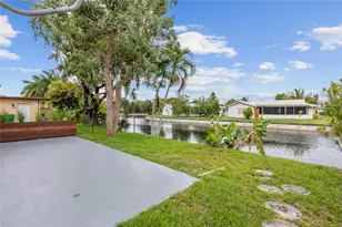 7656 NW 73rd Terrace, Tamarac, FL 33321 - Photo 21