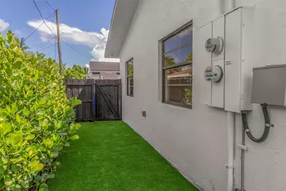 2724 SW 34th Court #B, Miami, FL 33133 - Photo 29