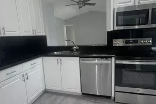 21023 Rustlewood Ave, Boca Raton, FL 33428 - Photo 7