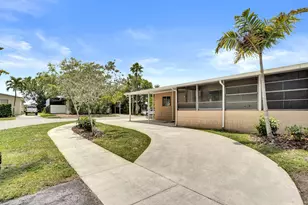21411 NW 3rd St, Pembroke Pines, FL 33029 - Photo 11