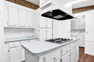 21411 NW 3rd St, Pembroke Pines, FL 33029 - Photo 19