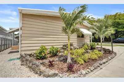 21411 NW 3rd Street, Pembroke Pines, FL 33029 - Photo 7