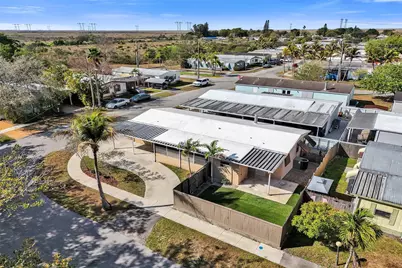 21411 NW 3rd Street, Hollywood, FL 33029 - Photo 5