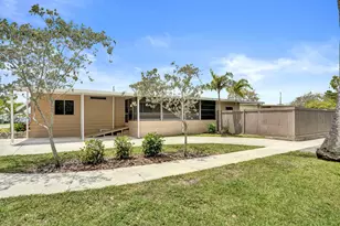21411 NW 3rd St, Pembroke Pines, FL 33029 - Photo 9