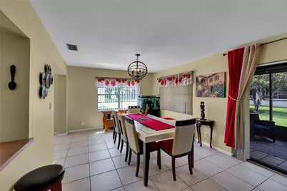 9802 NW 75th Court, Tamarac, FL 33321 - Photo 25